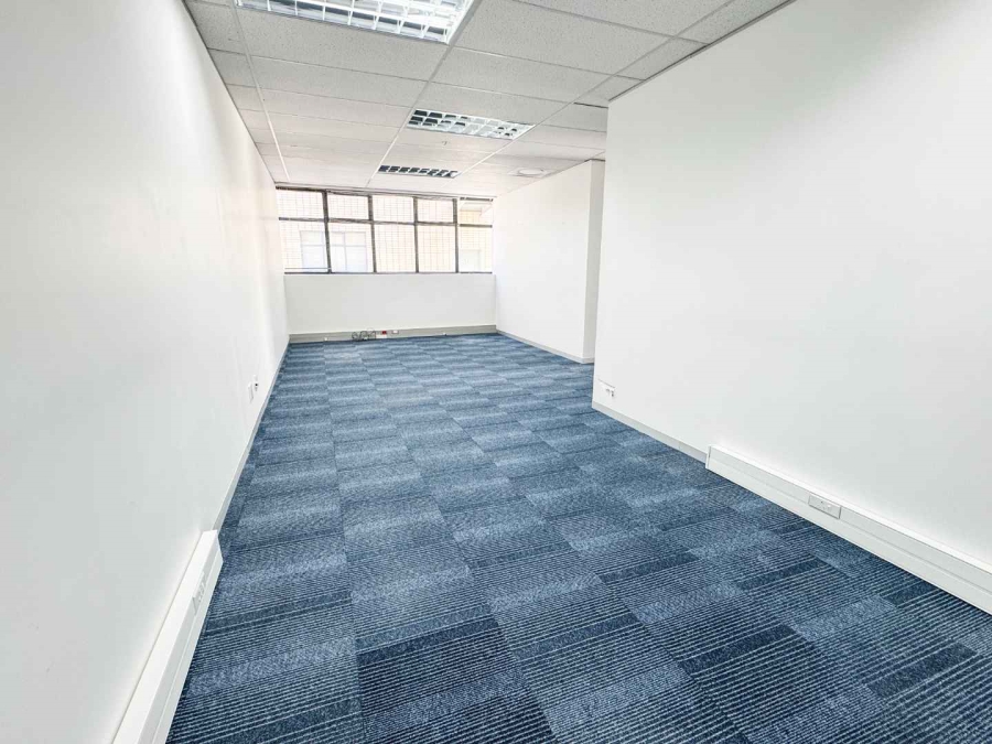 To Let Commercial Property for Rent in Plattekloof Western Cape